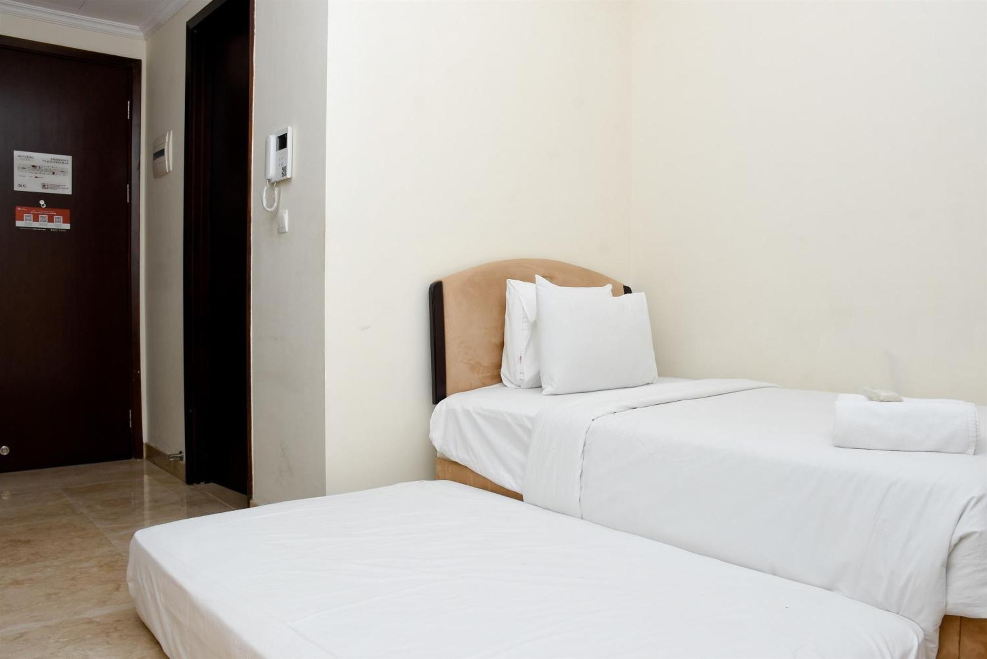 Stunning And Comfy At Menteng Park By Travelio