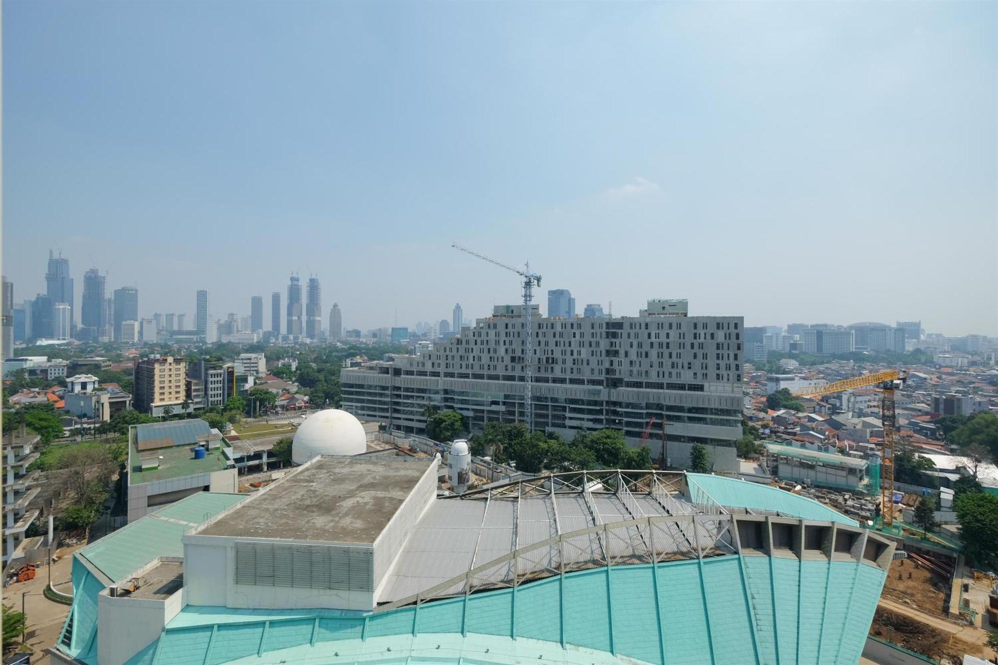 Apartemen Stunning And Comfy At Menteng Park By Travelio